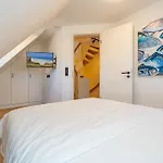 Semesterbostad Haus Rosi *