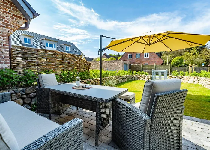 Semesterbostad Haus Rosi *